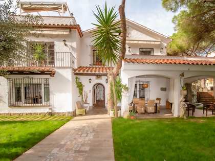 Casa / vil·la de 305m² en venda a Platja d'Aro, Costa Brava