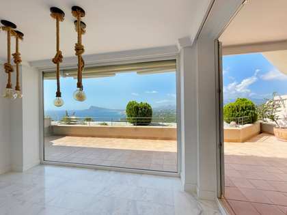 230m² apartment with 89m² terrace for sale in Altea Town
