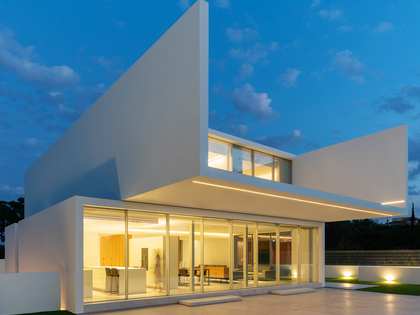 Casa / villa di 835m² con 50m² terrazza in affitto a Bétera