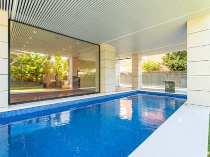 350m² house / villa for sale in Cambrils, Tarragona