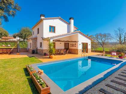 Huis / villa van 277m² te koop in Palau, Girona