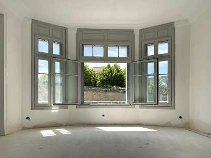 Квартира 151m², 14m² террасa на продажу в Montpellier