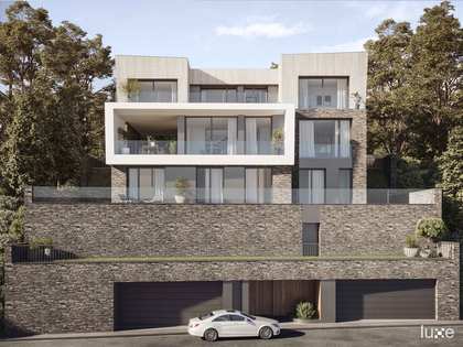 994m² house / villa with 349m² garden for prime sale in Escaldes