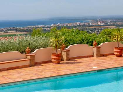 Huis / villa van 630m² te koop in Roses, Costa Brava