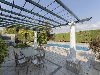 426m² haus / villa mit 1,150m² garten zum Verkauf in Boadilla Monte