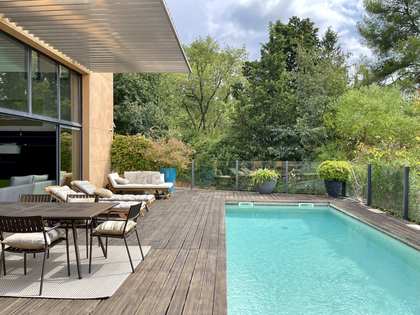 Villa van 232m² te koop met 1,200m² Tuin in Montpellier
