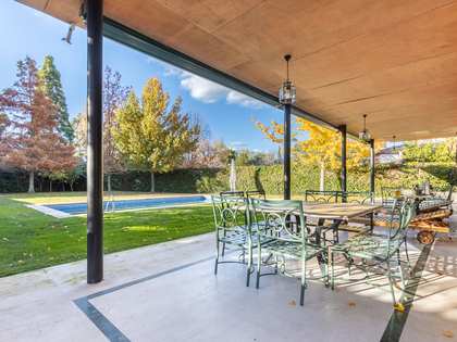 Huis / villa van 628m² te koop in Pozuelo, Madrid