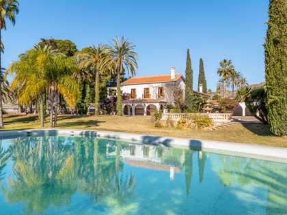 2,500m² country house for prime sale in Alicante ciudad