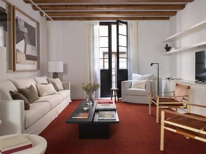 Appartamento di 200m² con 15m² terrazza in affitto a Gotico