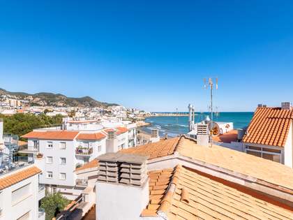 204m² house / villa for sale in Sitges Town, Barcelona