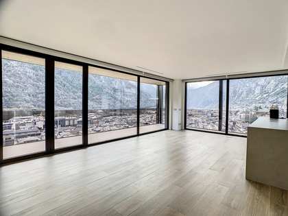 123m² apartment with 33m² terrace for rent in Escaldes