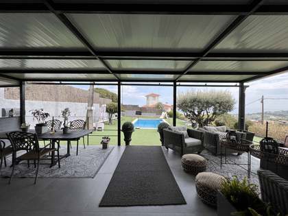 Casa / villa de 385m² con 824m² de jardín en venta en Mataro