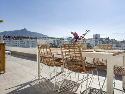 150m² penthouse with 40m² terrace for sale in Nueva Andalucía