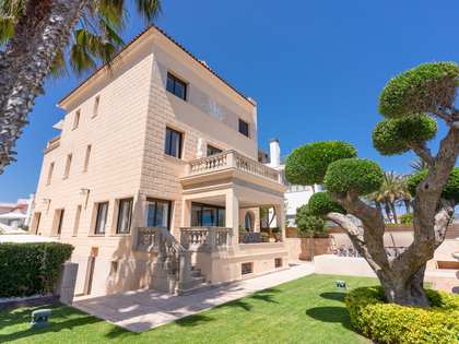 621m² haus / villa mit 106m² terrasse zum Verkauf in Terramar