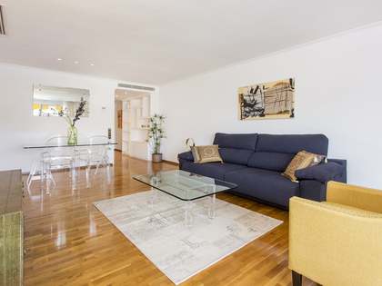 1-bedroom apartment with terrace for rent in Sarrià