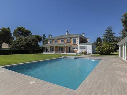 550m² house / villa with 2,400m² garden for sale in Boadilla Monte