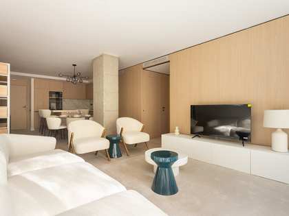 Квартира 133m² на продажу в Правый Эшампле, Барселона