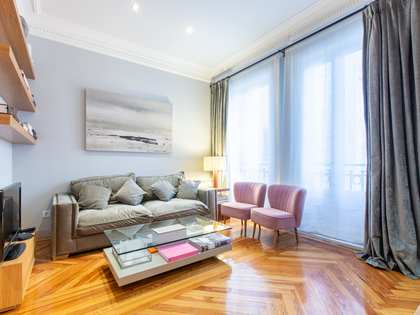 91m² apartment for sale in Cortes / Huertas, Madrid