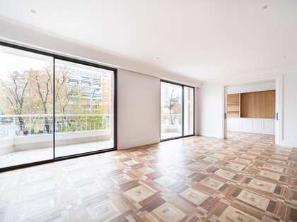 Apartmento de 624m² à venda em Almagro, Madrid