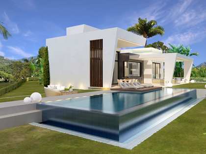 407m² house / villa with 40m² terrace for sale in Malagueta - El Limonar