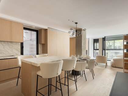 Квартира 104m² на продажу в Правый Эшампле, Барселона