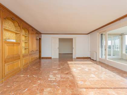 495m² apartment with 26m² terrace for sale in Pedralbes