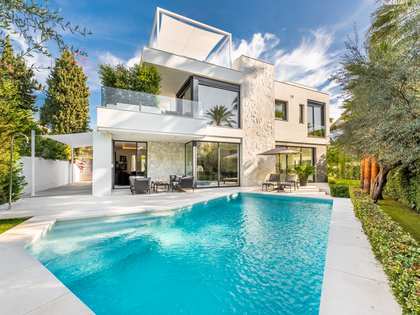 Casa / vil·la de 270m² en venda a Golden Mile, Costa del Sol