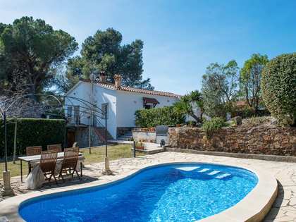 140m² house / villa for sale in Valldoreix, Barcelona