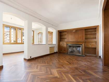 222m² apartment for sale in Sant Gervasi - Galvany