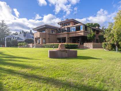 Maison / villa de 885m² a vendre à Aravaca avec 2,200m² de jardin