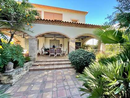 Huis / villa van 357m² te koop met 40m² terras in Albufereta