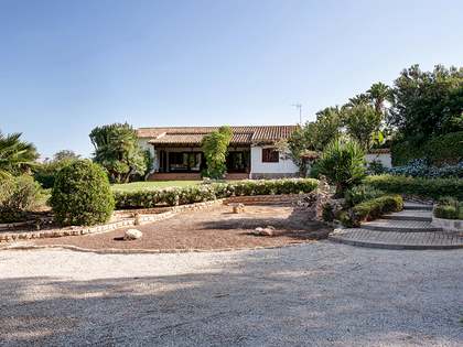 Casa / Vil&middot;la de 335m&sup2; en venda a D&eacute;nia, Costa Blanca