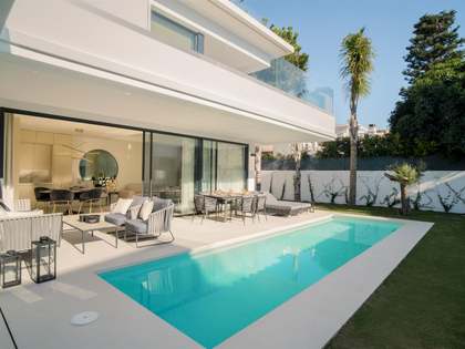 Casa / vil·la de 434m² en venda a Golden Mile, Costa del Sol
