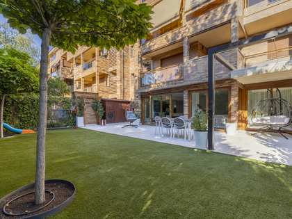 273m² apartment with 135m² garden for sale in Pozuelo