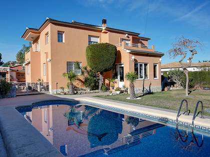 Casa / Vila de 350m&sup2; &agrave; venda em D&eacute;nia, Costa Blanca