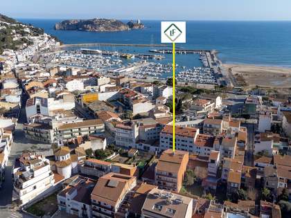 1,133m² hotel for sale in La Escala, Costa Brava