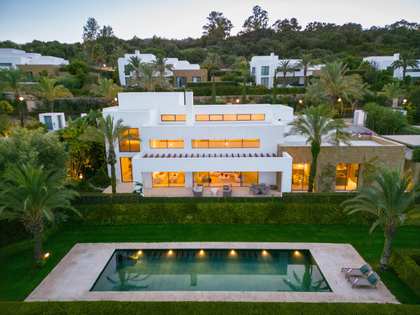 Casa / vil·la de 778m² en venda a Estepona, Costa del Sol