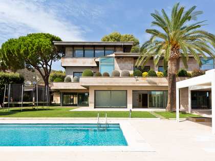 Maison / villa de 840m² a louer à Castelldefels, Barcelona