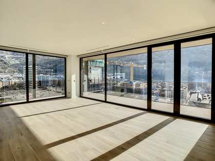 123m² apartment with 30m² terrace for rent in Escaldes