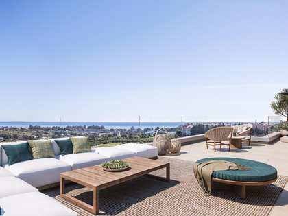 100m² apartment with 121m² terrace for sale in Estepona