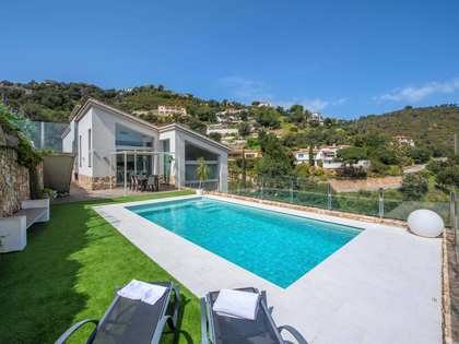Huis / villa van 403m² te koop in Platja d'Aro, Costa Brava