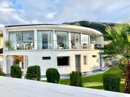 Дом / вилла 211m² на продажу в Albir, Costa Blanca