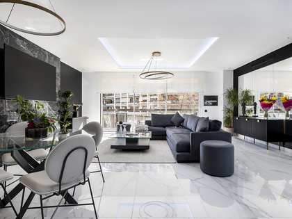 Appartamento di 177m² con 16m² terrazza in vendita a Les Corts