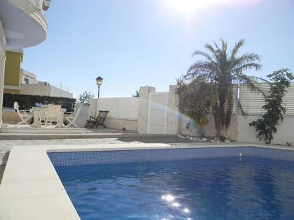 Casa / Vila de 292m&sup2; &agrave; venda em Godella / Rocafort