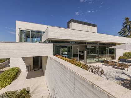 Villa van 808m² te koop met 80m² terras in Pozuelo, Madrid