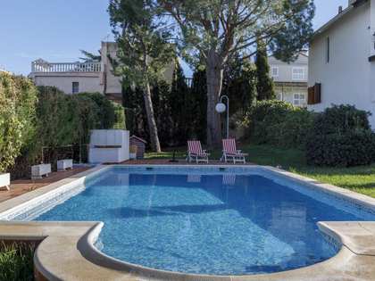 300m² house / villa for sale in El Bosque / Chiva, Valencia