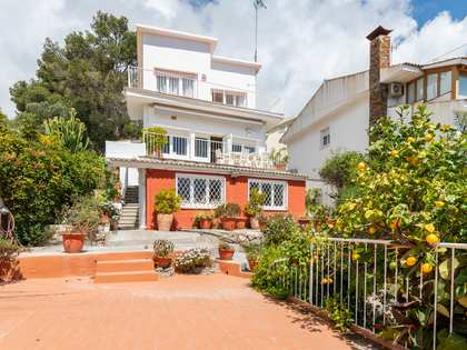 Дом / вилла 167m² на продажу в Montmar, Барселона