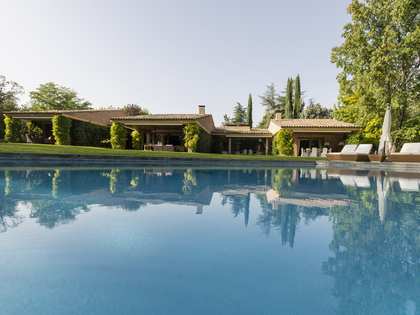 Casa / villa de 1,006m² en venta en La Moraleja, Madrid