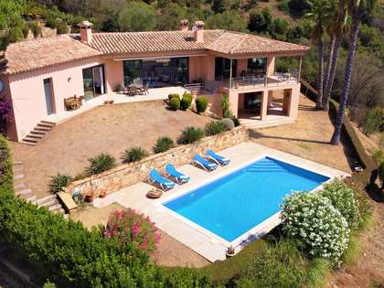 Huis / Villa van 406m² te koop in Platja d'Aro, Costa Brava