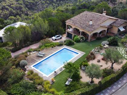 509m² house / villa for sale in Santa Cristina, Costa Brava